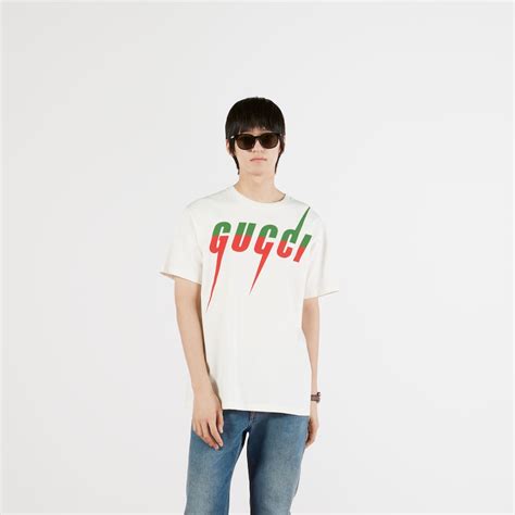 t-shirt con stampa gucci blade|Gucci Blade logo.